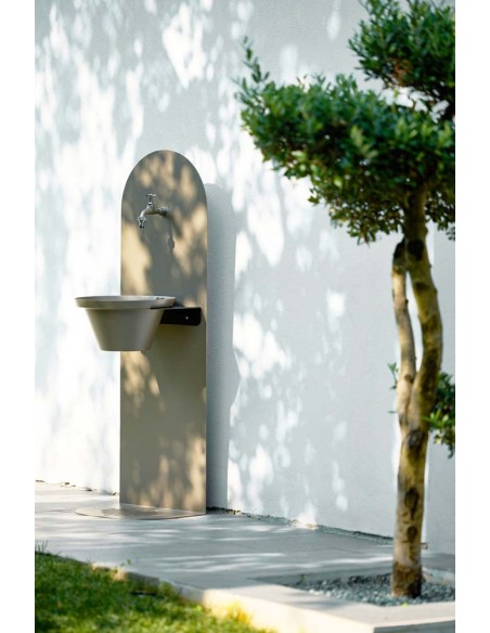 Fontana da giardino con lavamani Ground | Colortap
