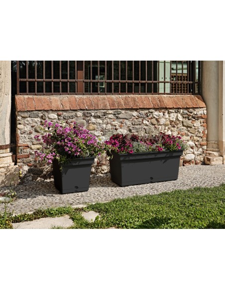 Fioriera con sottovaso Aqua, 66 e 130 litri | Tera