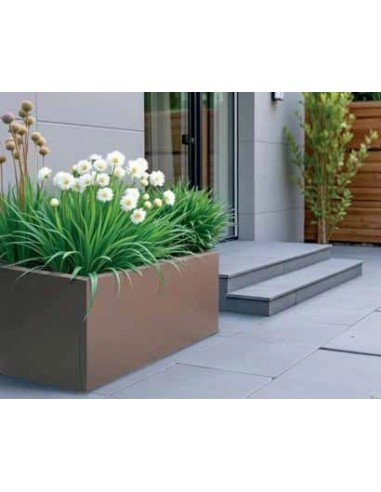 Fioriera in metallo 80x38 Bronzo Corten – ambientazione – Verdemax